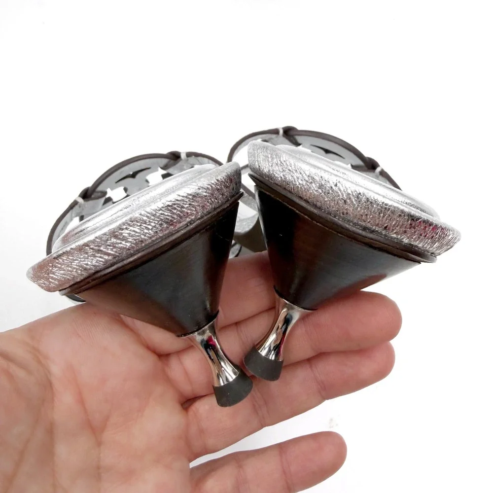 Tory‎ Burch Geo Bombe Miller Sandals Metallic Silver Thong Low Heel Sz 6
